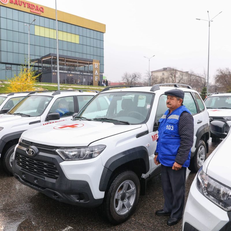 В ЖАМБЫЛСКОЙ ОБЛАСТИ ДЛЯ СКОРОЙ ПОМОЩИ ПЕРЕДАН НОВЫЙ САНИТАРНЫЙ АВТОТРАНСПОРТ